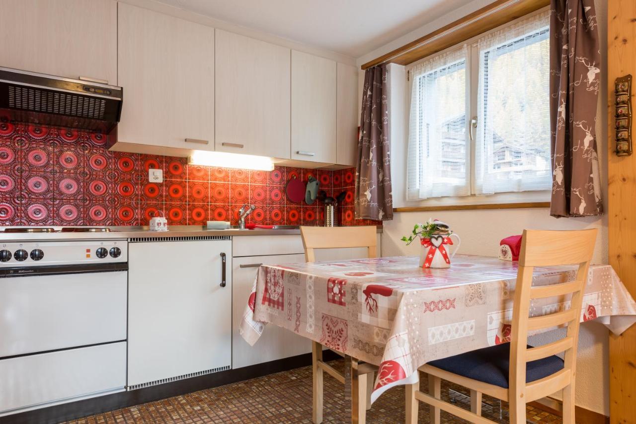 Ferienwohnung Haus Alpenblick Saas-Grund Exterior foto